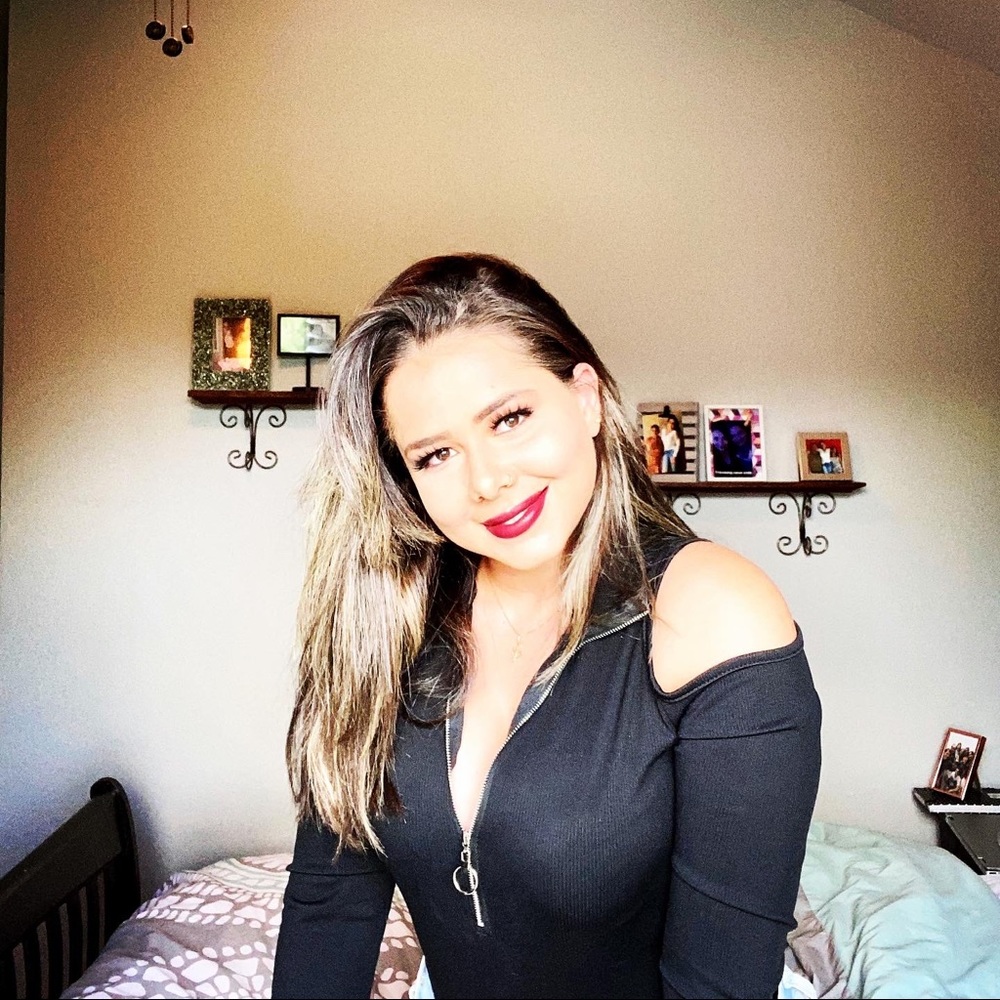 Meet your Posher, Luciana